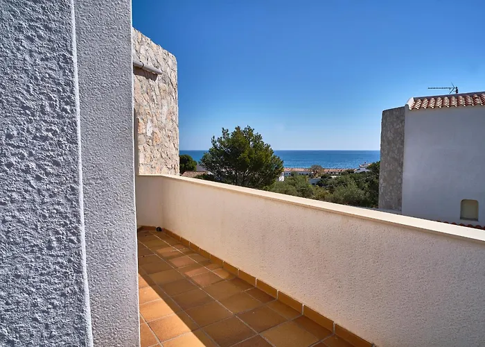 Villa Almadrava